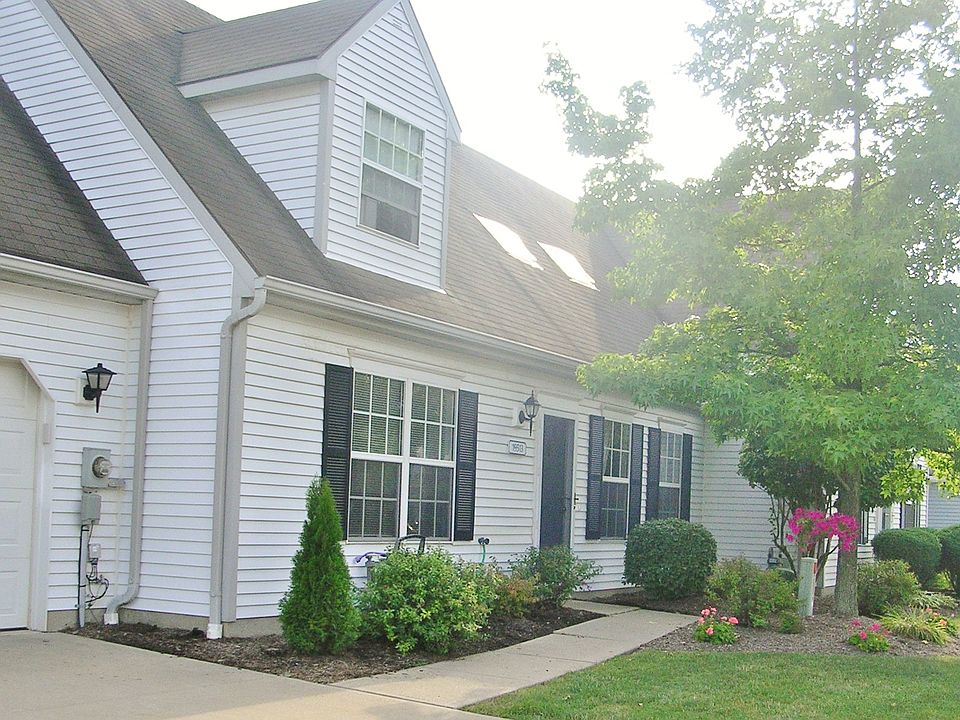 1st image of 19513 Lymans Ln #54
