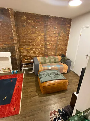 Rented by MOTION New York | media 10