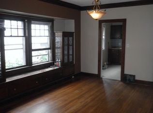 2038 Bunts Rd, Lakewood, OH 44107