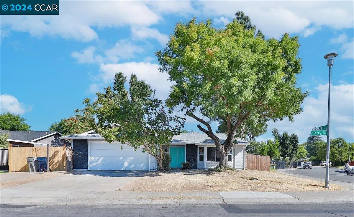 4751 Perry Ave photo 1
