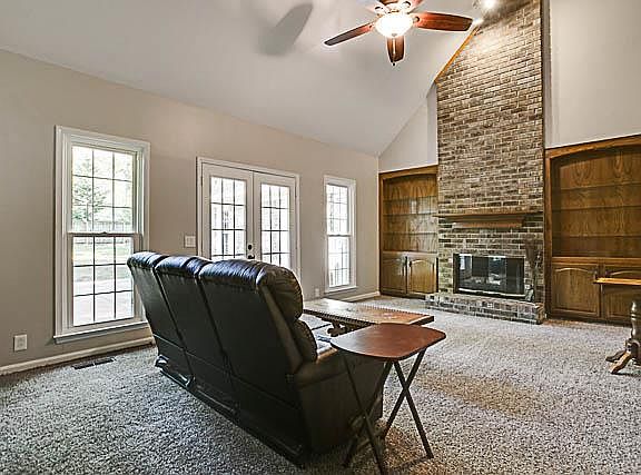 4th image of 105 Forrest Park Dr