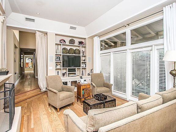 4th image of 10207 N 98th Pl