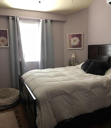 5th image of 3301 W Pearl Ave