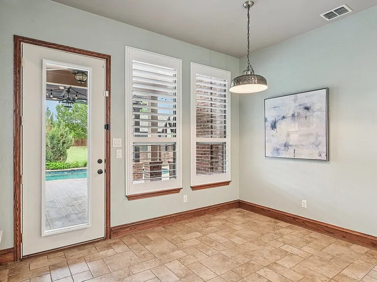 920 Norma Ln — Photo 21