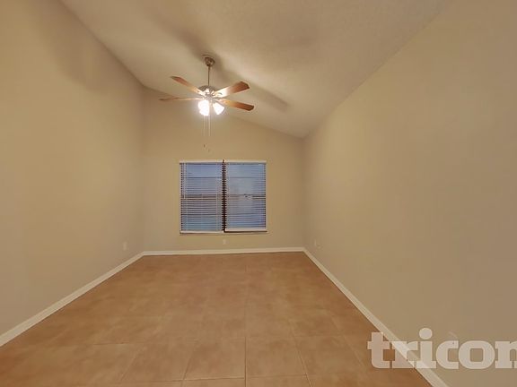 5th image of 419 E Springtree Way