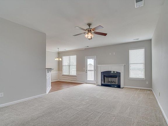 3rd image of 2615 Leland Drive