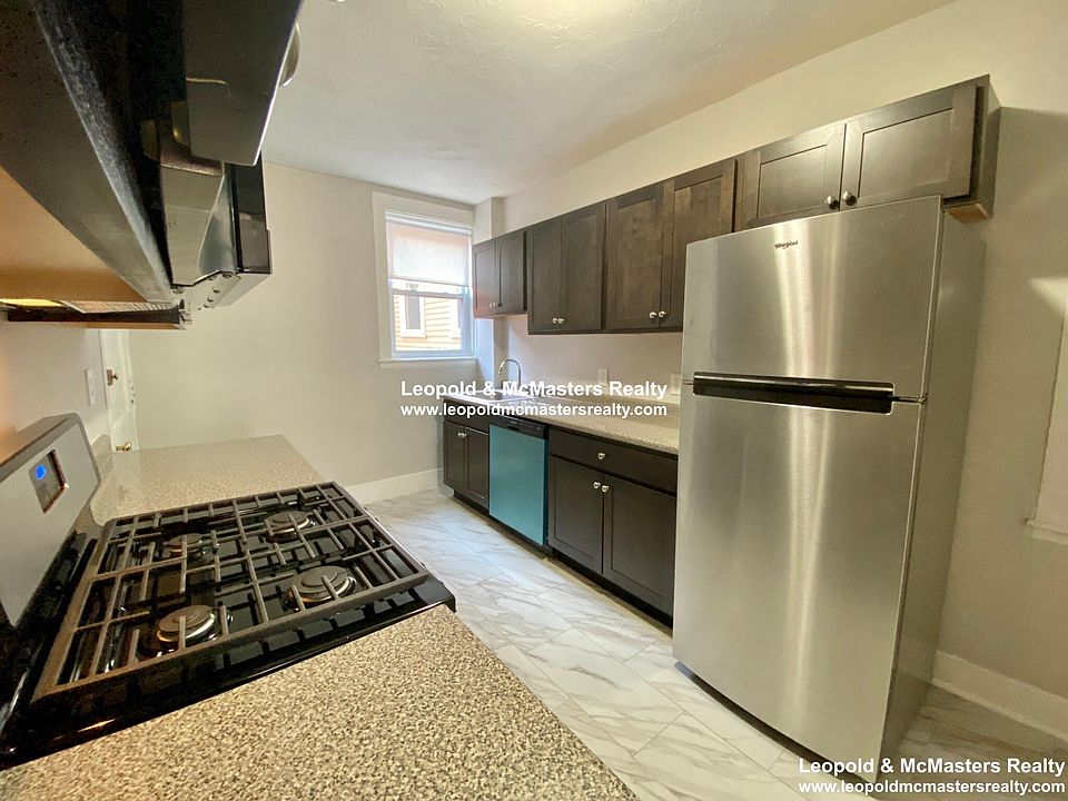 1st image of 90 Cypress St APT 4C