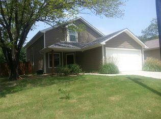 104 Pearl Ln, Lake Dallas, TX 75065