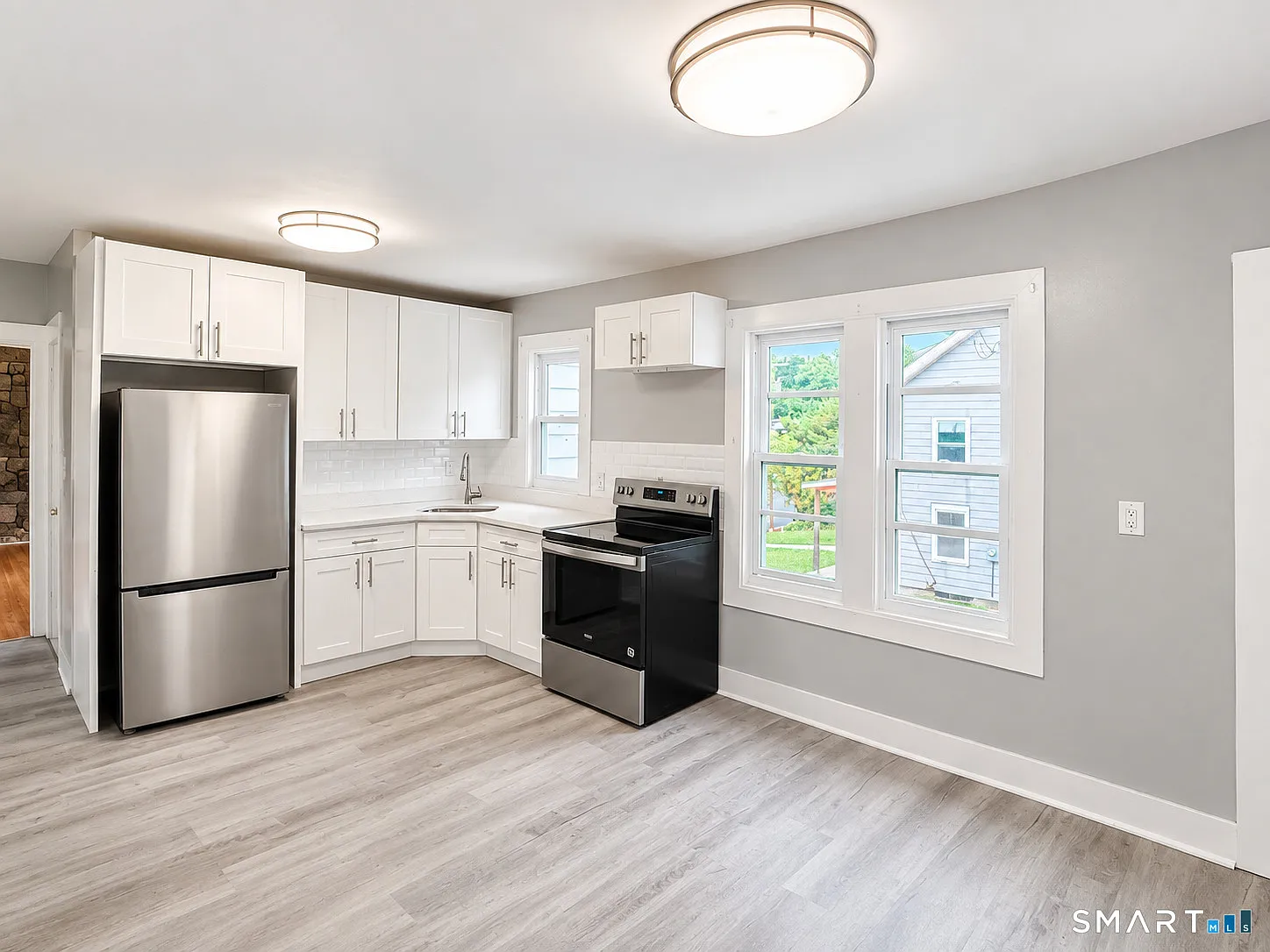 3 bed, 2.0 bath, 1600 sqft, $1,800 — Photo 4