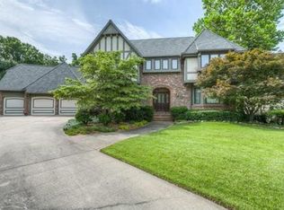 9917 Buena Vista St, Overland Park, KS 66207