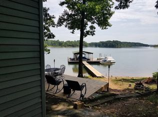 137 Snyder Dr, Townville, SC 29689