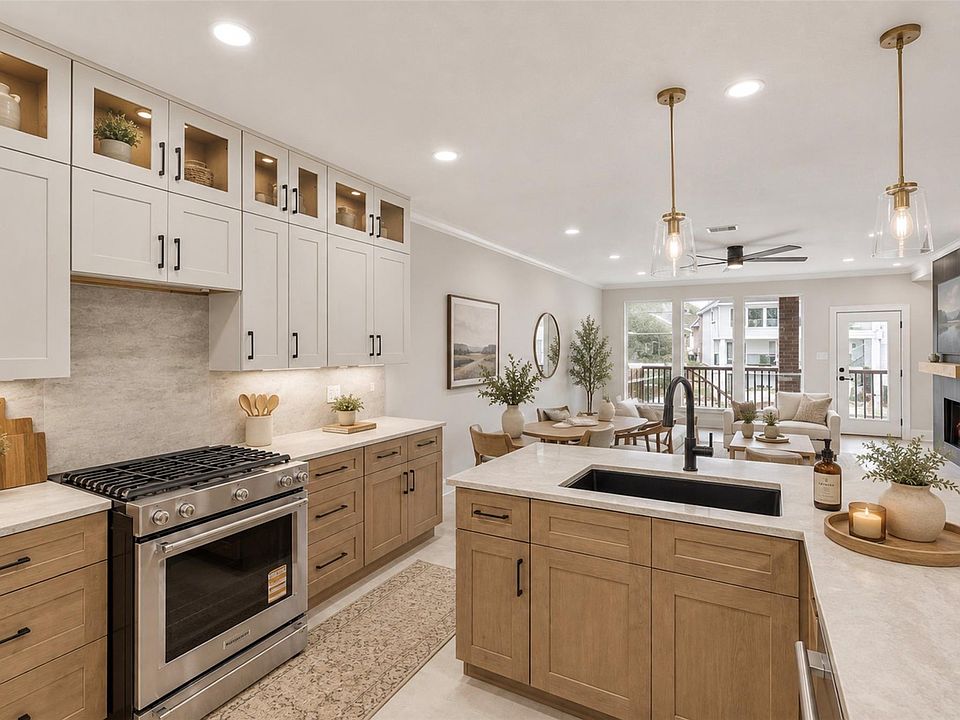 1st image of 12350 Pebble View Dr