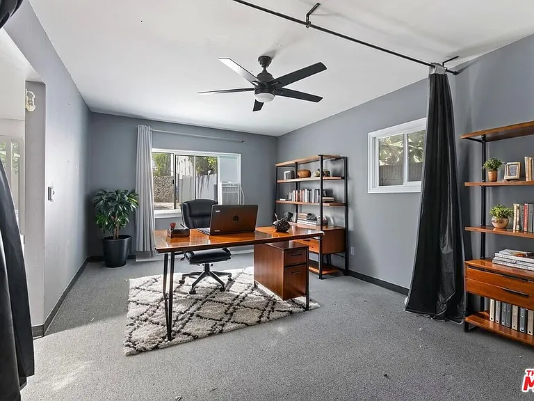 1112 S Highland Ave — Photo 18