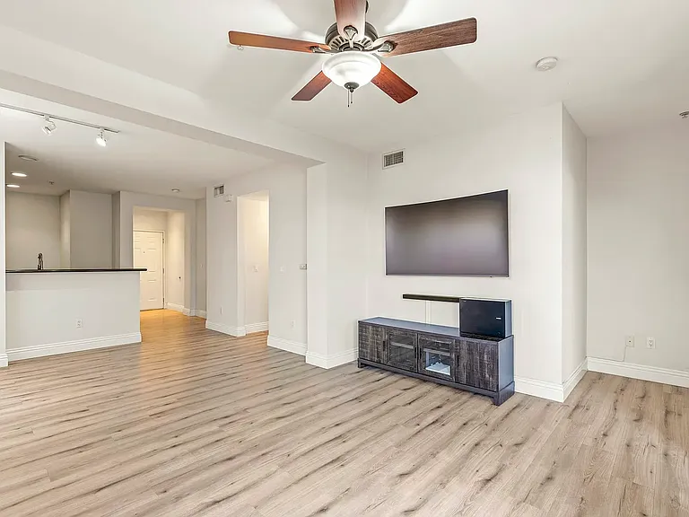 1801 E Katella Ave #4041 — Photo 9