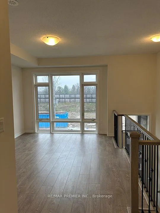 4 bed, $2,800 — Photo 4
