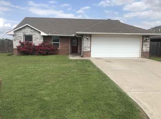 421 NW Granite Ave, Cache, OK 73527