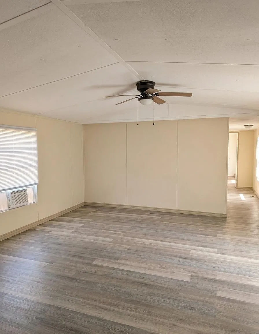 3 bed, 1100 sqft, $1,050 — Photo 3