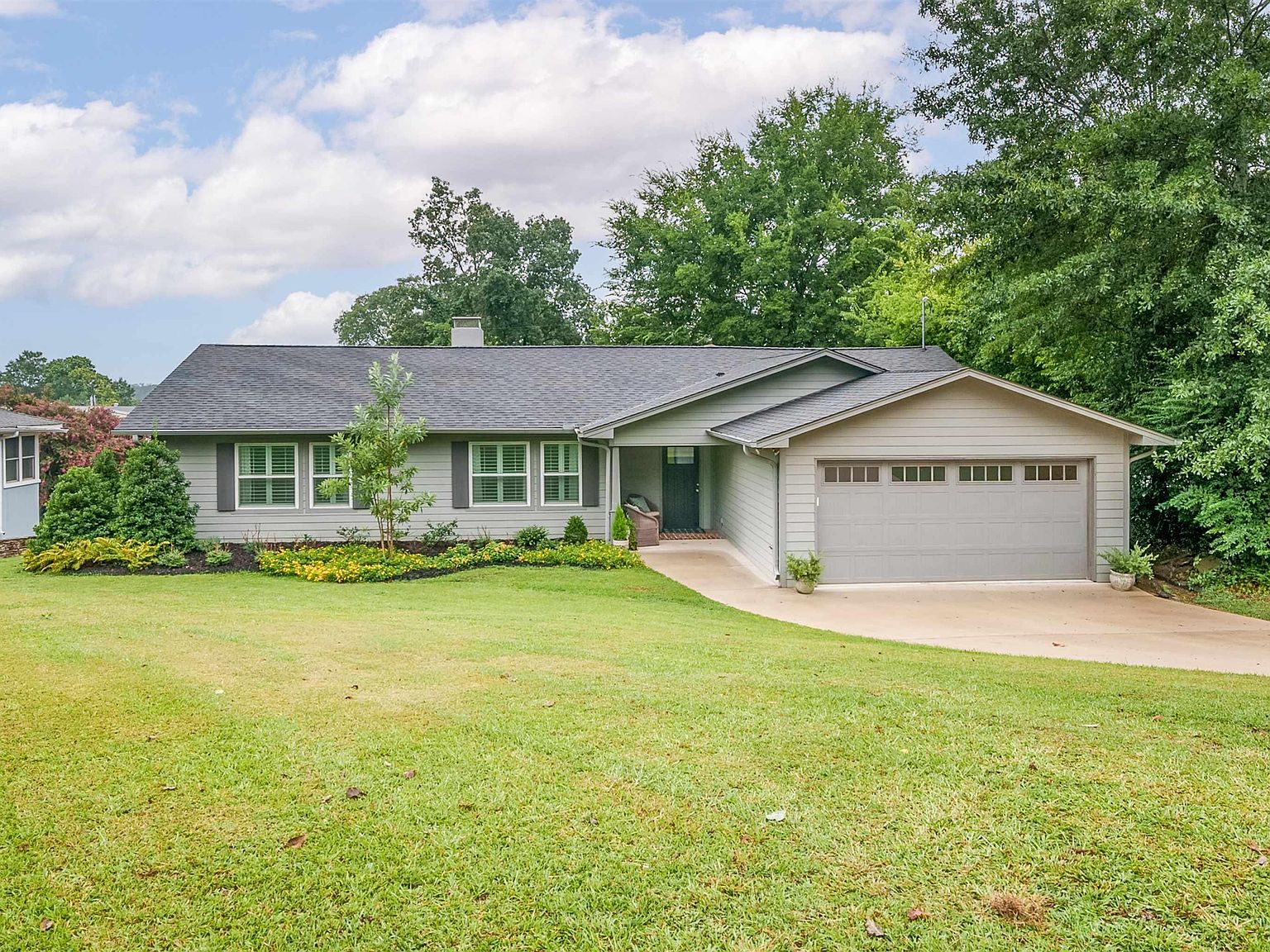 1953 Southwood Rd, Vestavia Hills, AL 35216 Zillow