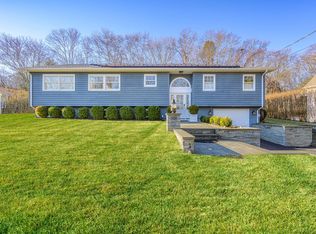 70 Ridge Rd W, Sag Harbor, NY 11963
