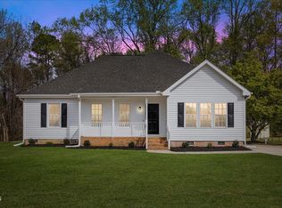 209 Hunters Farm Dr, Raleigh, NC 27603