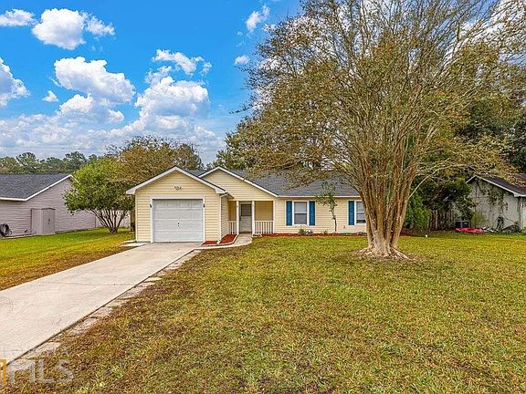 2nd image of 107 Almond Cir