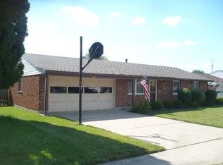 592 Forrest Ln, Troy, OH 45373