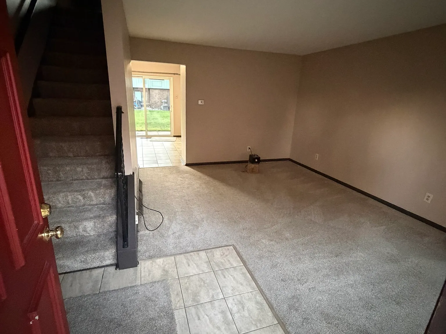 2 bed, 1.5 bath, 1200 sqft, $1,195 — Photo 3