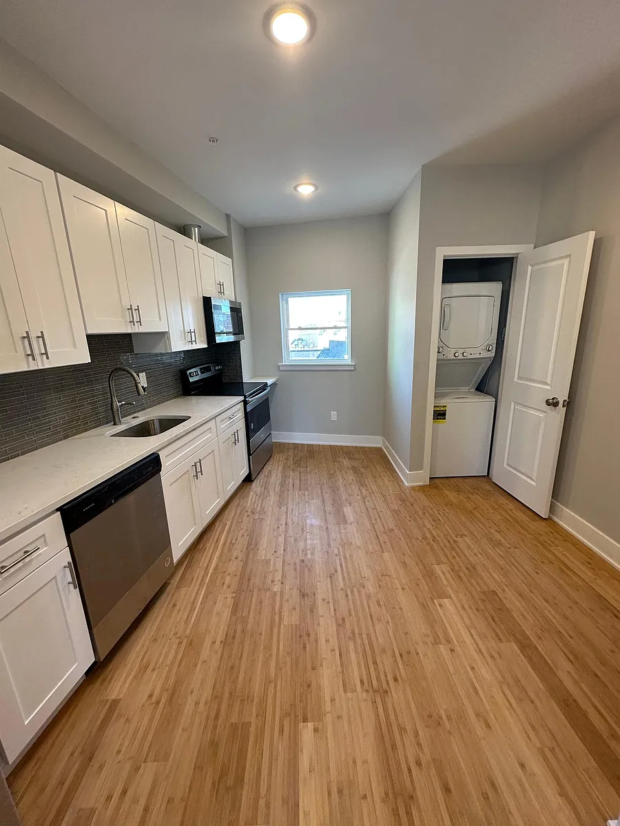 Building Photo - 1237 Point Breeze Ave #2