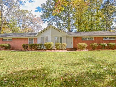 1808 Turfwood Dr, Pfafftown, NC, 27040