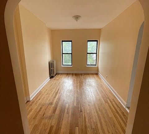 2nd image of 149 E 149th St APT 4
