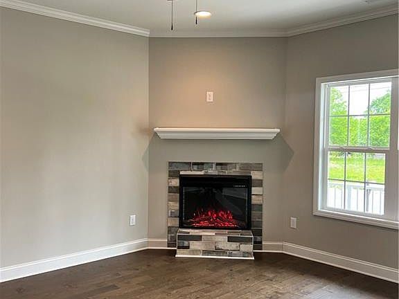 5th image of 1716 Courtland Ave