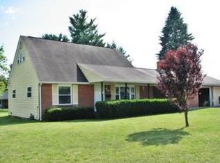 387 Jefferson Rd, Newark, OH 43055
