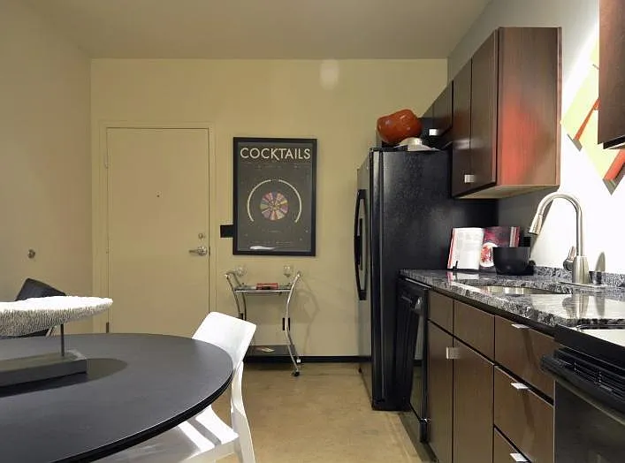 Lone Star Gas Lofts II — Photo 38