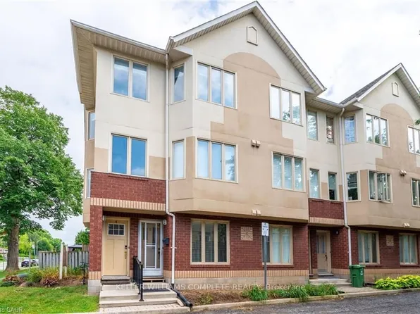 266 Limeridge Rd E #1, Hamilton, ON L9A 2S7