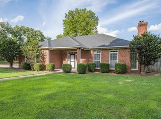 135 Park Meadow Dr, Madison, AL 35758