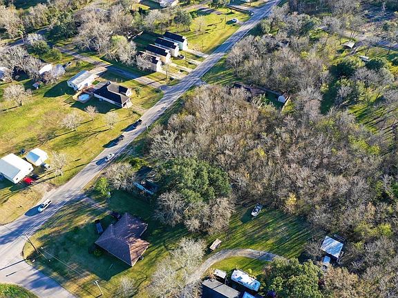 4th image of 7810 S Masters Rd