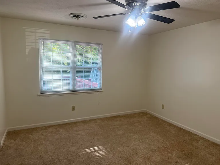 837 Ridgebrook Rd — Photo 11