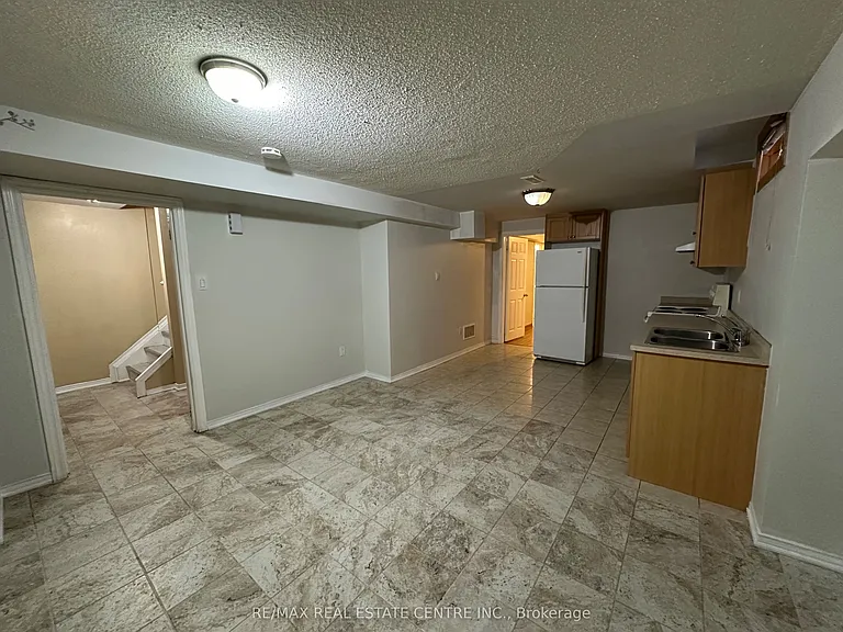 43 Windmill Blvd — Photo 13