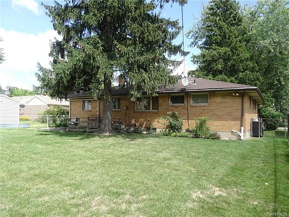5th image of 234 Burnside Dr