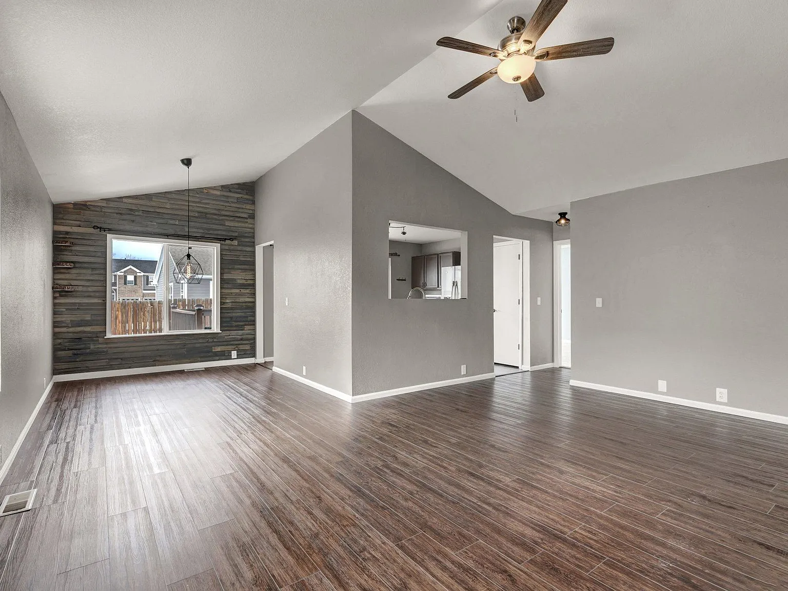 12533 Pine Valley Cir — Photo 3