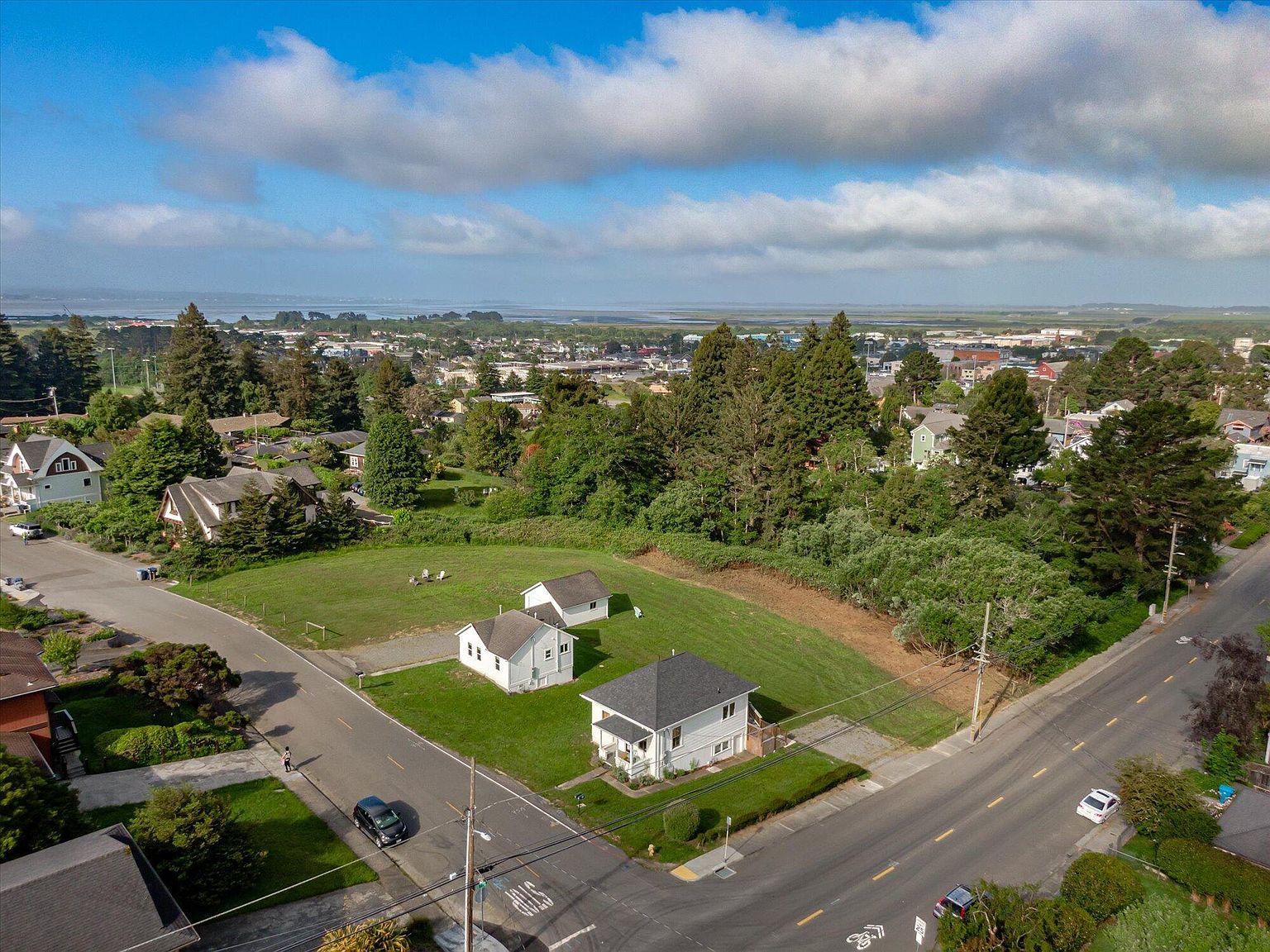 1063/1089 A St, Arcata, CA 95521 Zillow