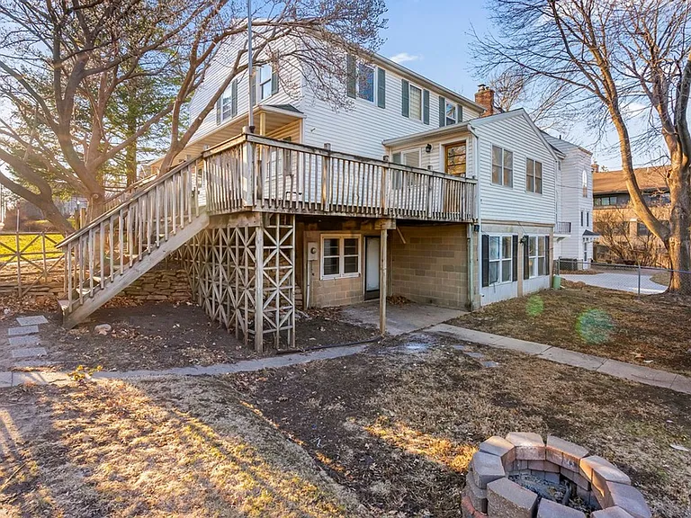 1122 Franklin St — Photo 33