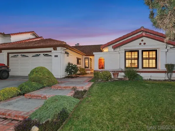 2633 Magellan Ln, Vista, CA 92081