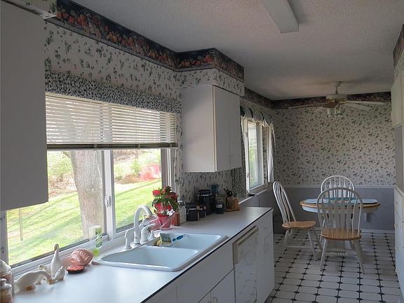 4th image of 4734 Wickerwood Dr