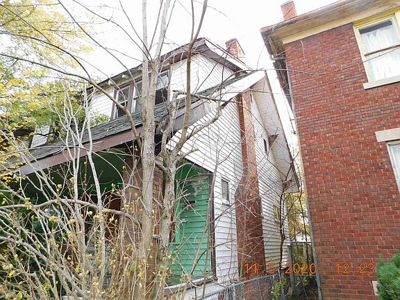 5299 Ivanhoe