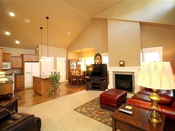 2nd image of 1615 Stony Meadow Ln