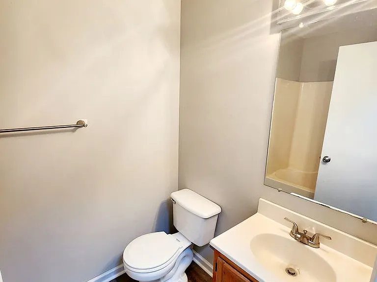 180 E Grande Ave — Photo 6