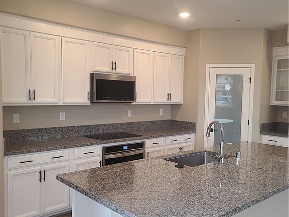 3rd image of 3050 Meadow Run Walk
