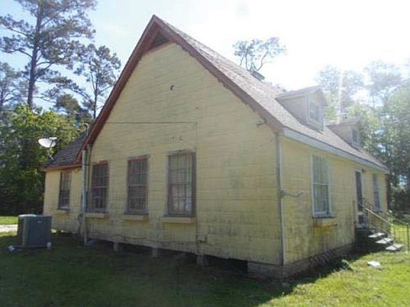 3rd image of 1107 Louisiana Ave