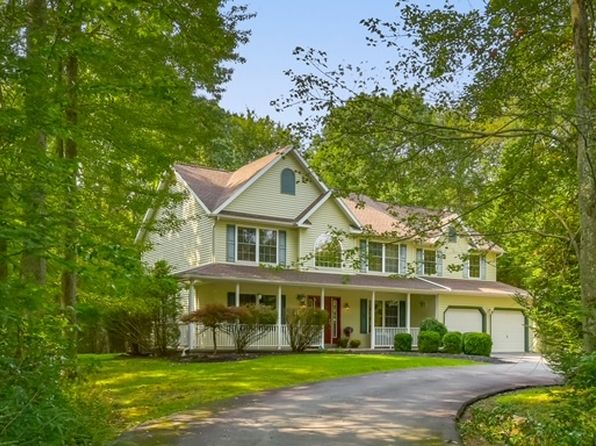 80 Hillbrook Dr